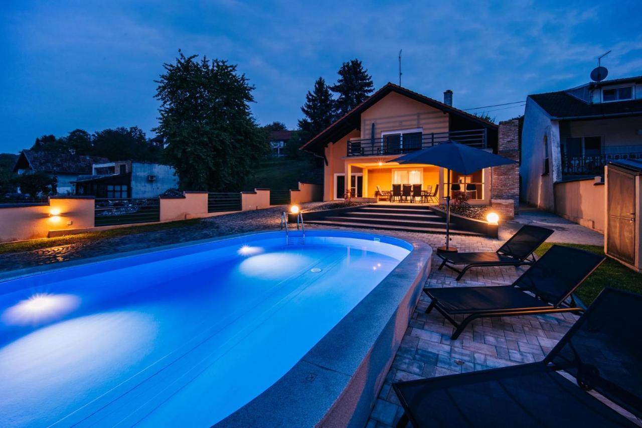 Villa Aljmas Exterior photo